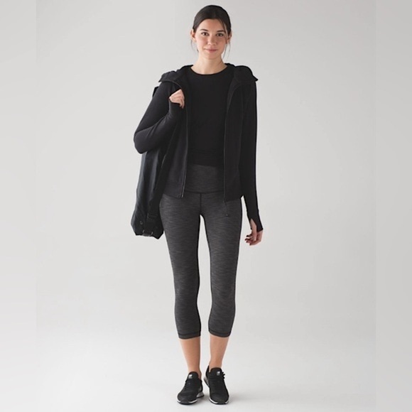 Lululemon Wunder Under High Rise Crop Full-On Luxtreme 21" Heathered Black Sz 8 - Picture 3 of 11